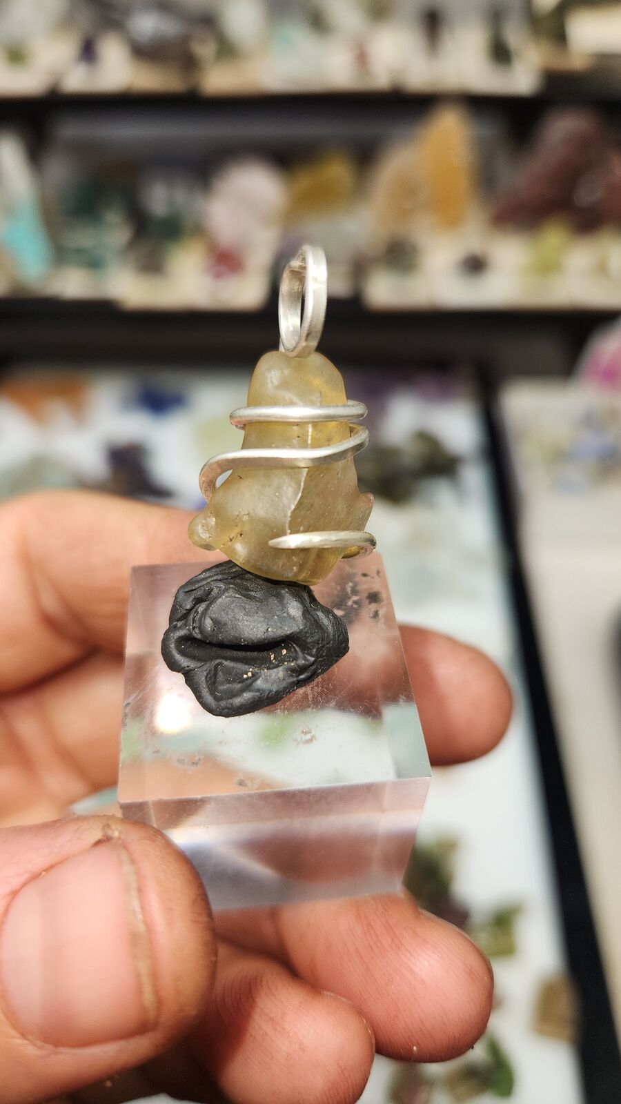 Libyan desert glass #158