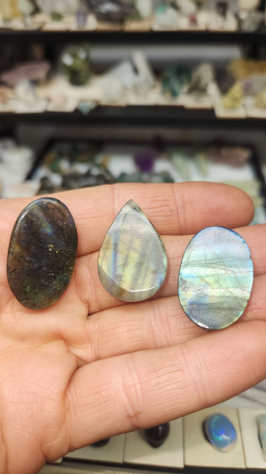 Labradorite #51