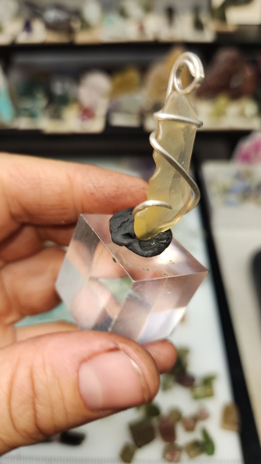 Libyan desert glass #159