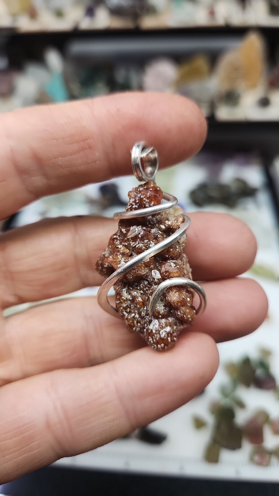 Grant pendant #109