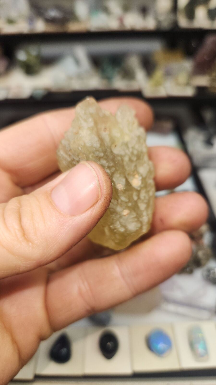 Libyan desert glass #47