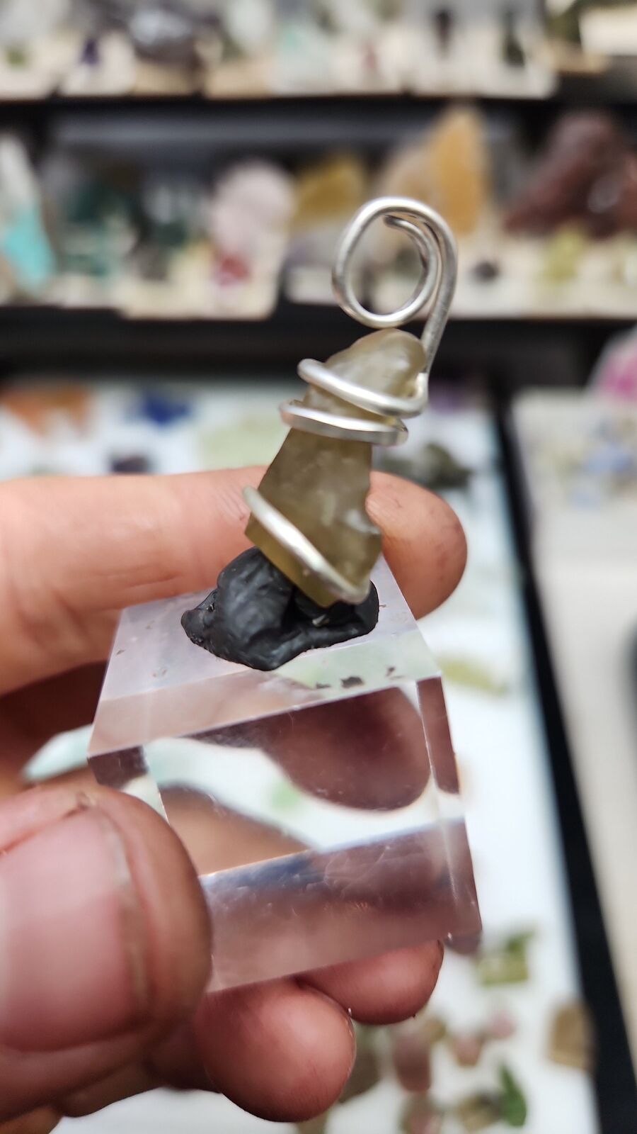 Libyan desert glass #158