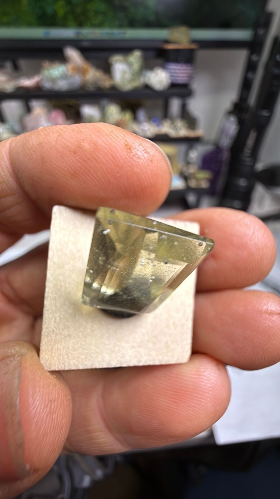 Libyan desert glass # 83