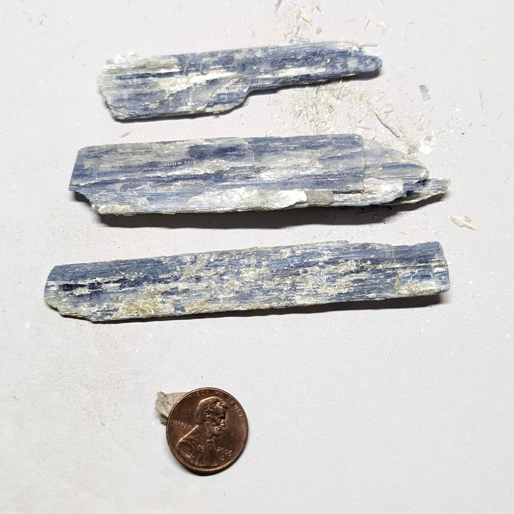 1 lb Blue Kyanite – High-Vibration Alignment and Healing Stone