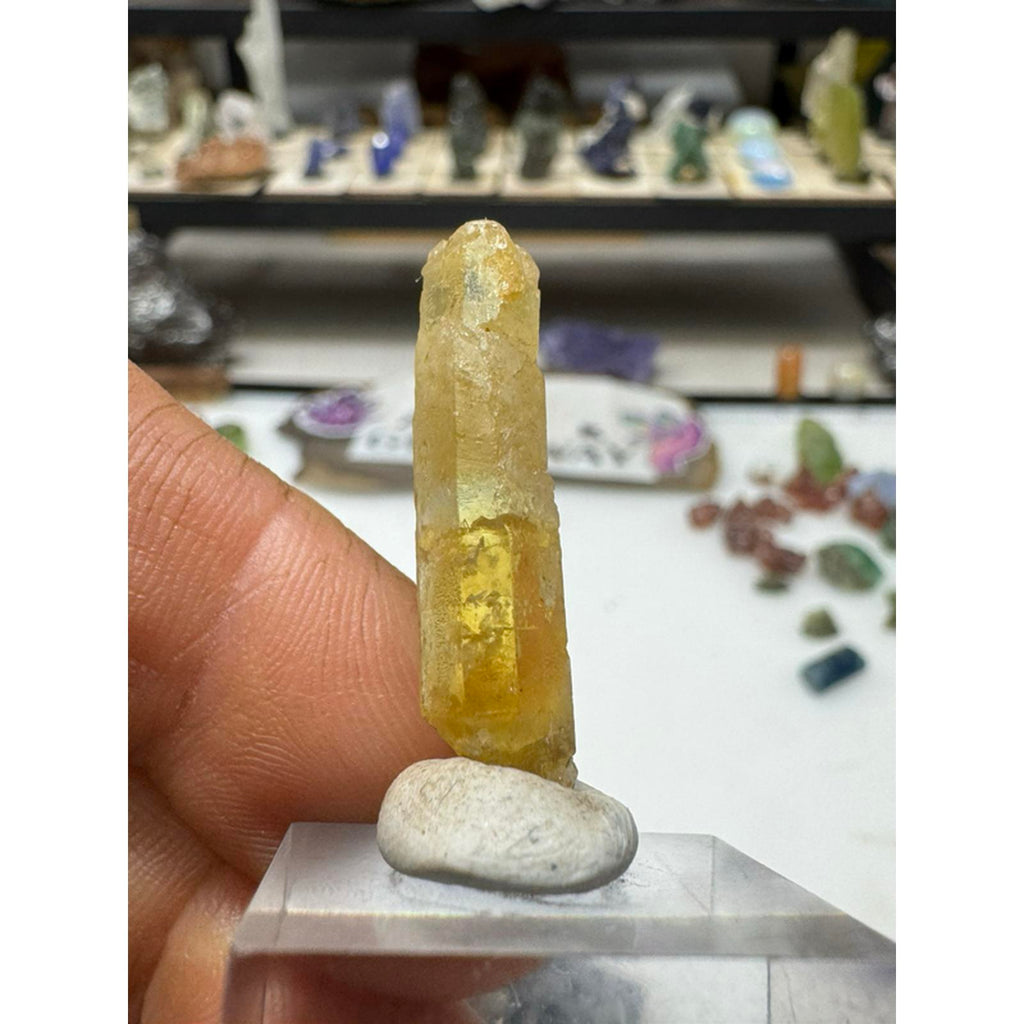 Heliodor Crystal #240 3 Gram Terminated Top Color from Brazil High-Quality Gemstone for Collectors