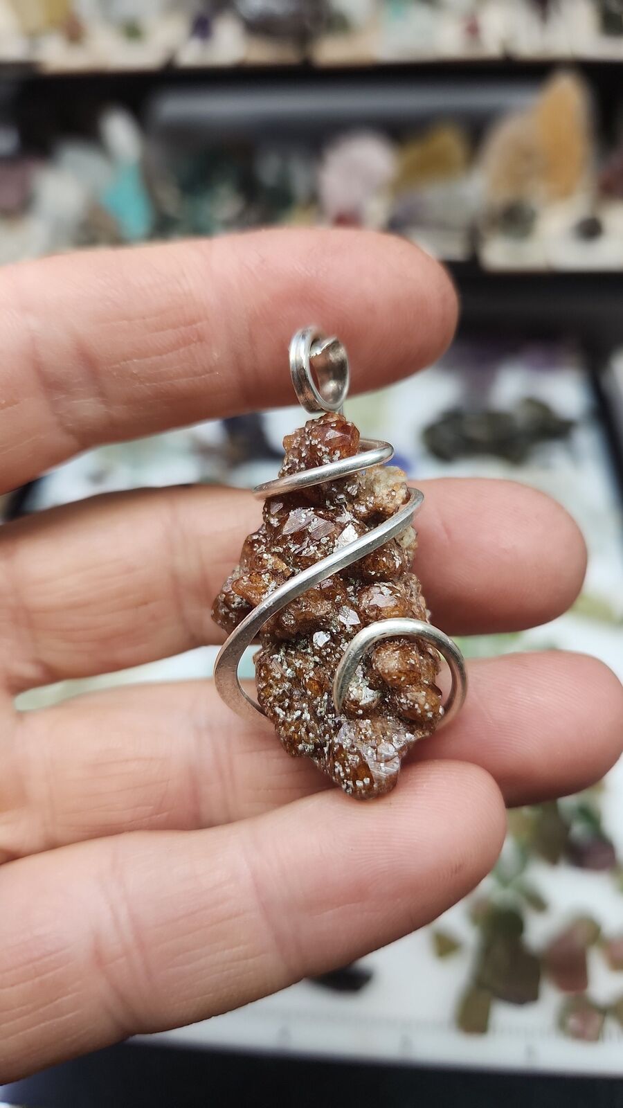 Grant pendant #109