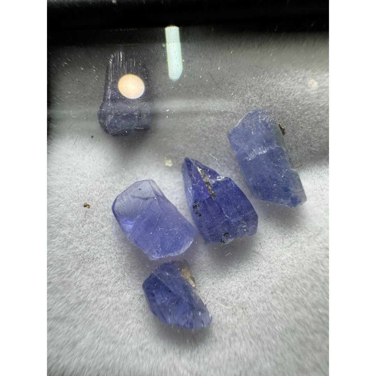 5ct box of tanzanite crystals #230