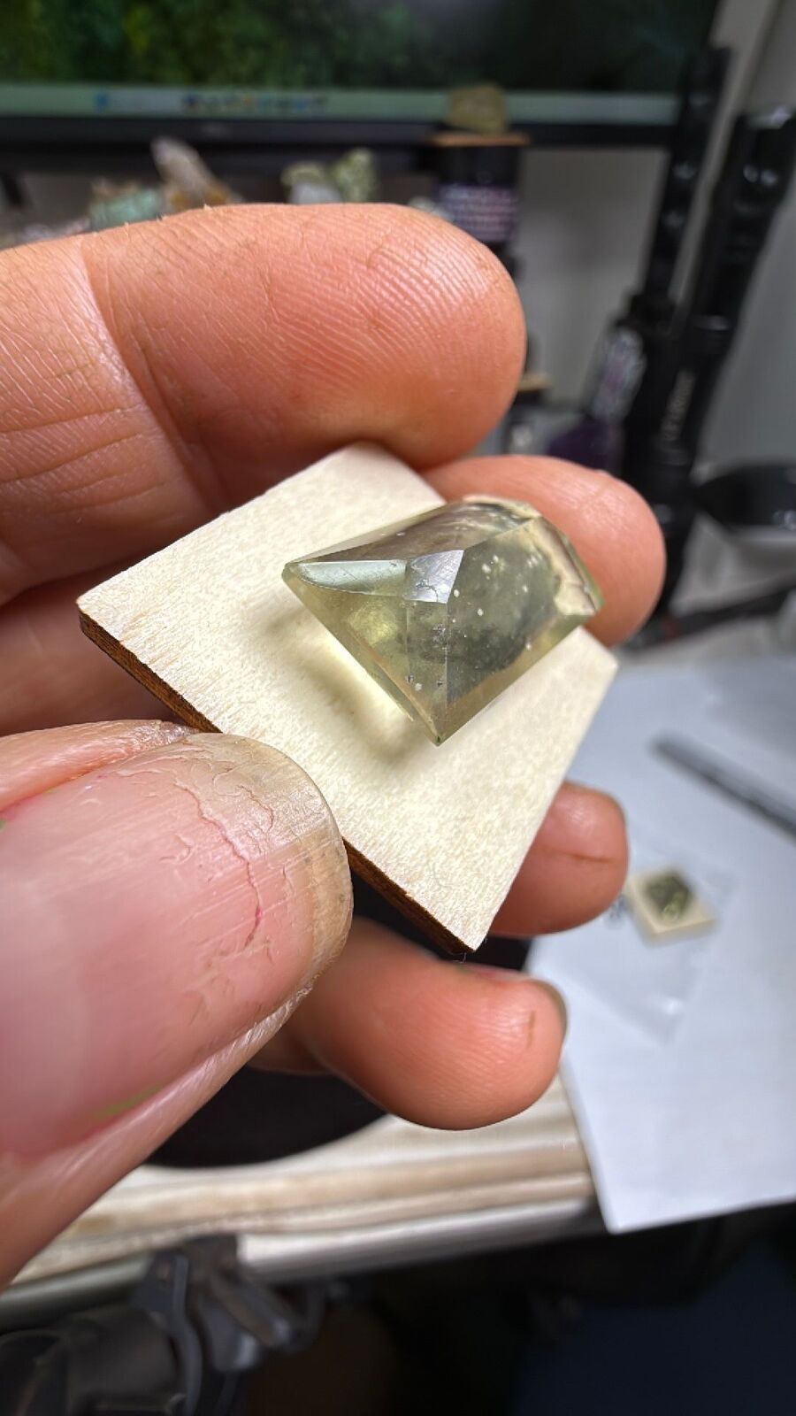 Libyan desert glass # 83