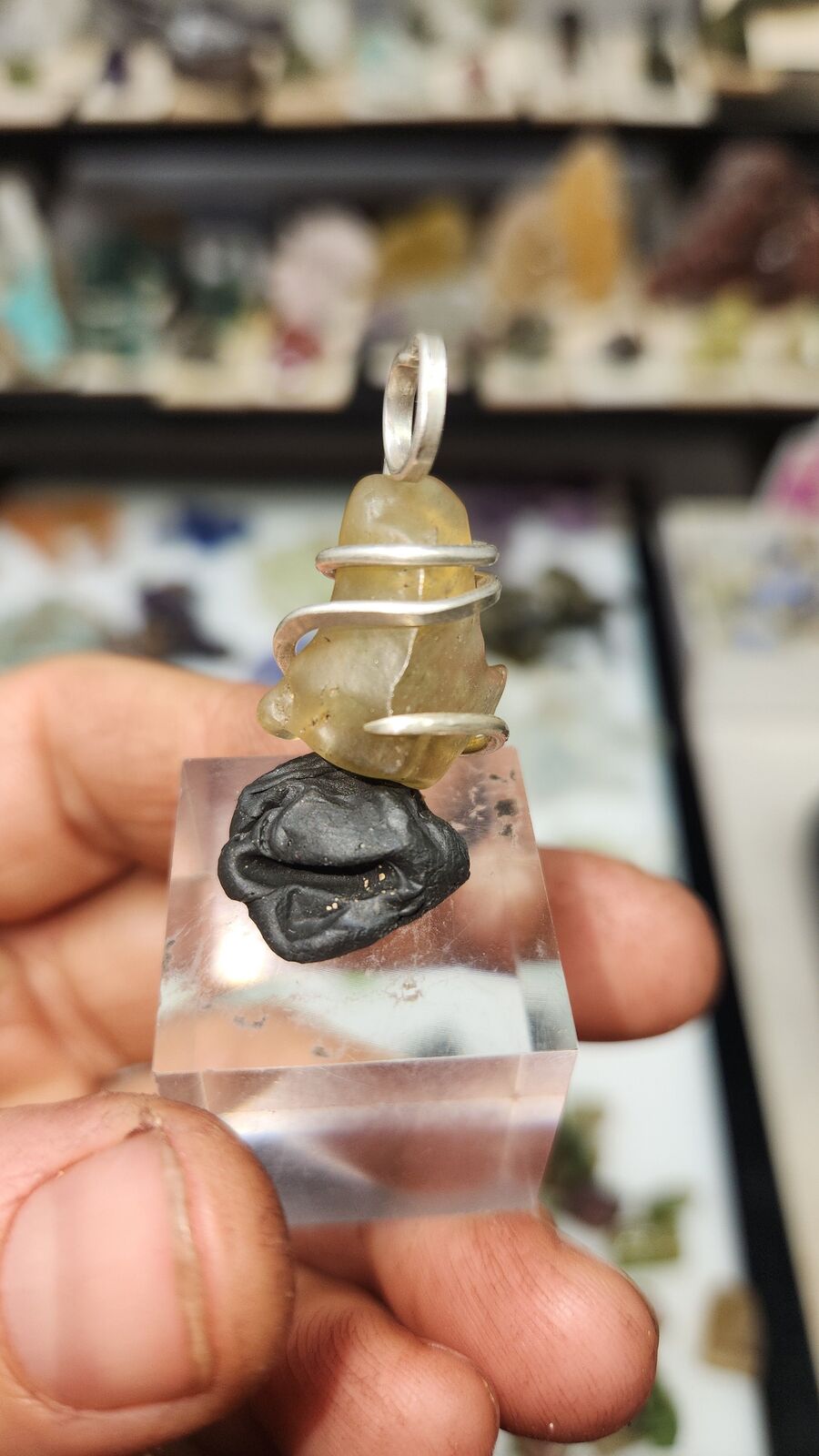 Libyan desert glass #158