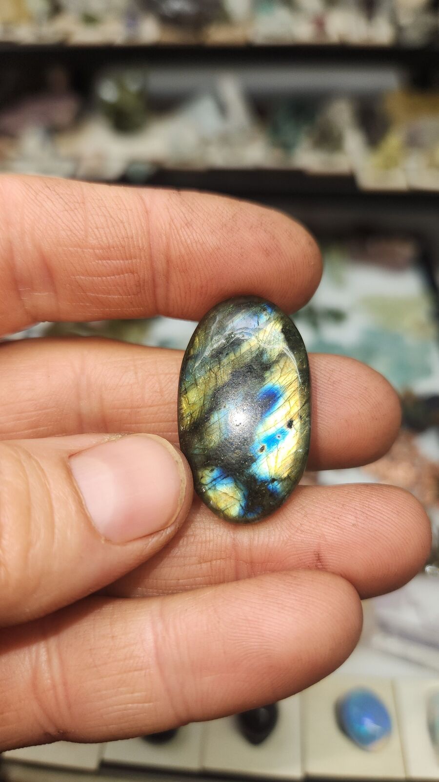 Labradorite #51