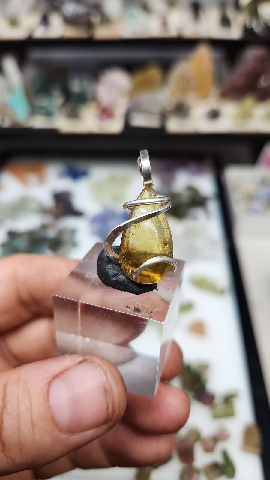 Amber #140