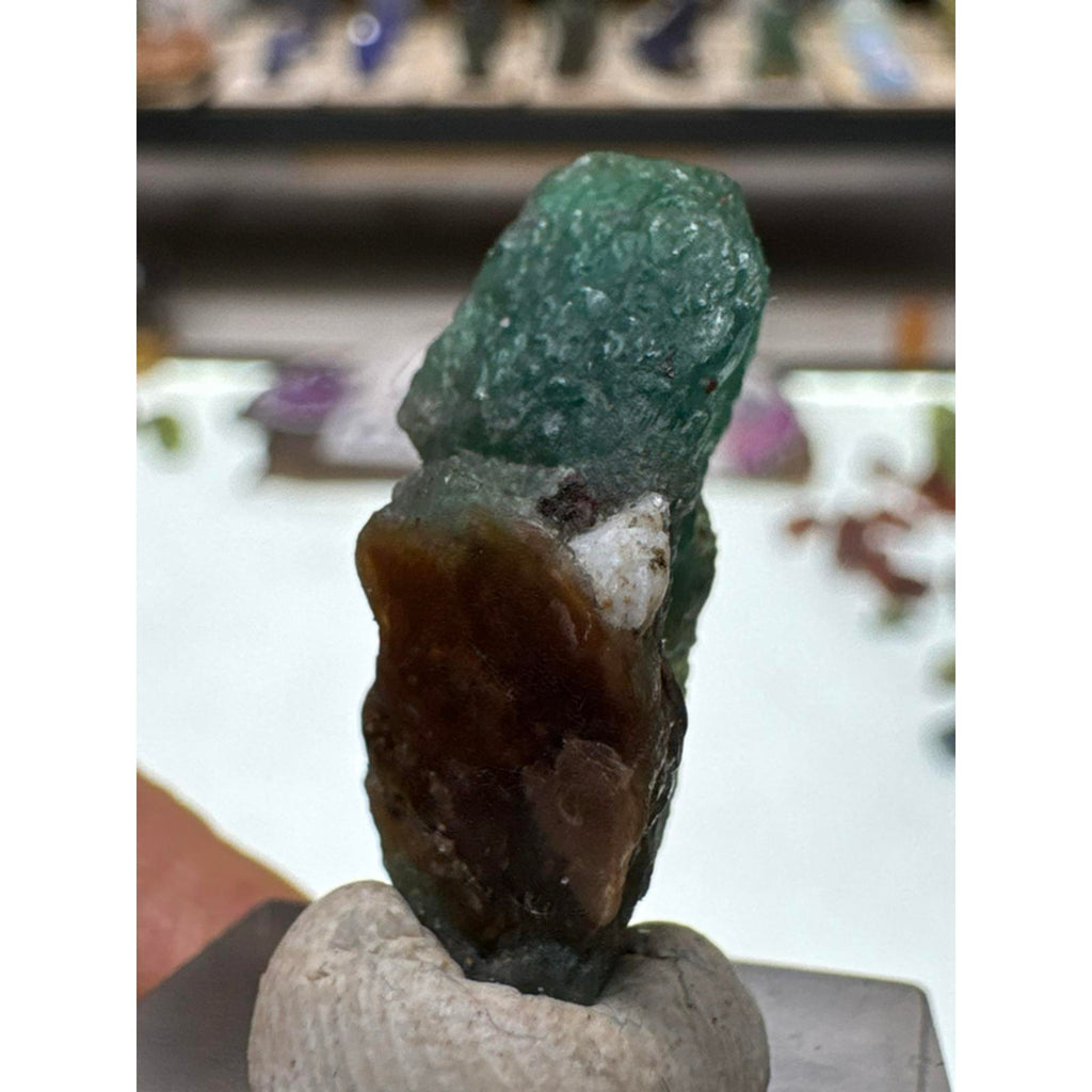 Hayune Fluorescent #266 4 Gram Afghan Gemstone Natural Green Mineral Specimen