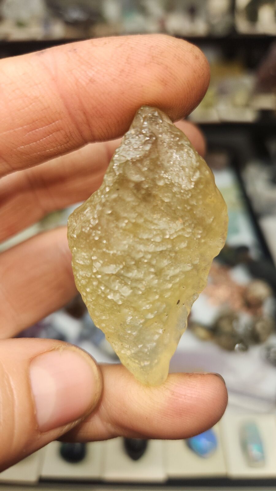 Libyan desert glass #33