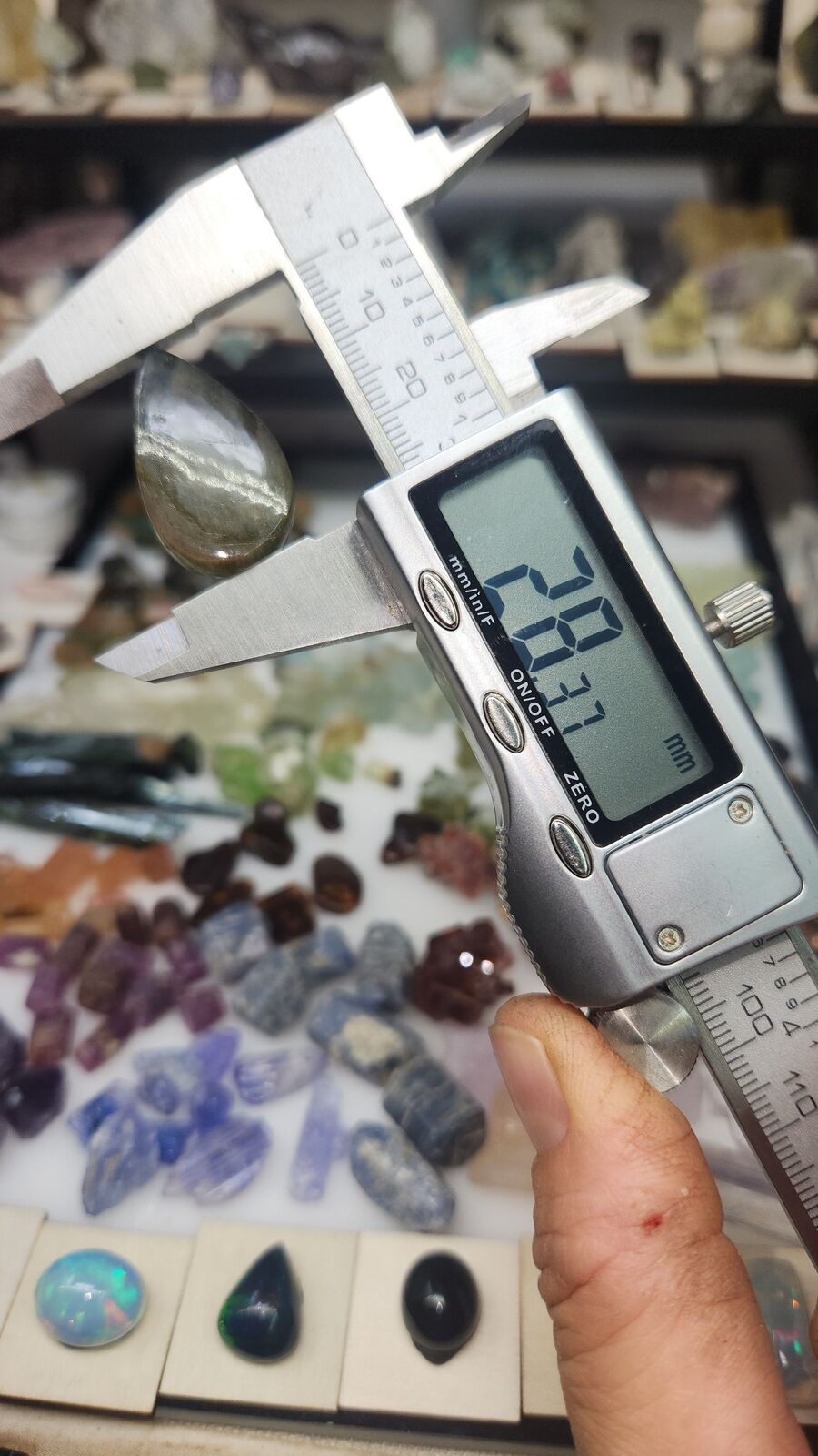 labradorite #259